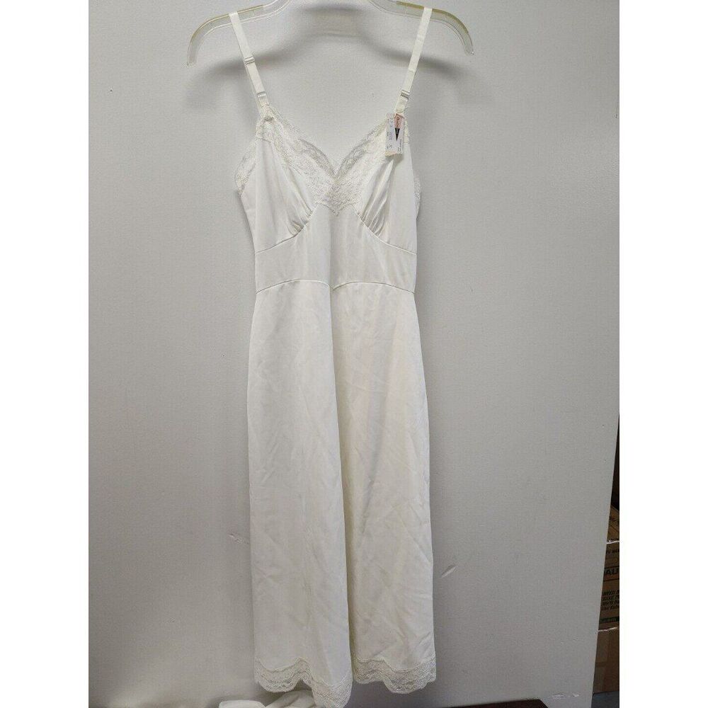 SHADOWLINE Ivory Nylon and Lace Vintage Full Slip New With Tags